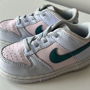 Toddler girl Nike dunks - 8c